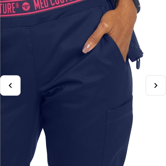 Med Couture Yoga Waist Cargo Scrub Pant - Picture 6 of 8